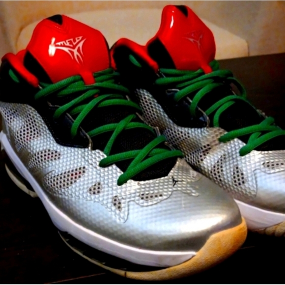 Jordan Melo M8 Advance "Metallic Silver Black" Mens SZ 10.5 EUC - Picture 2 of 7